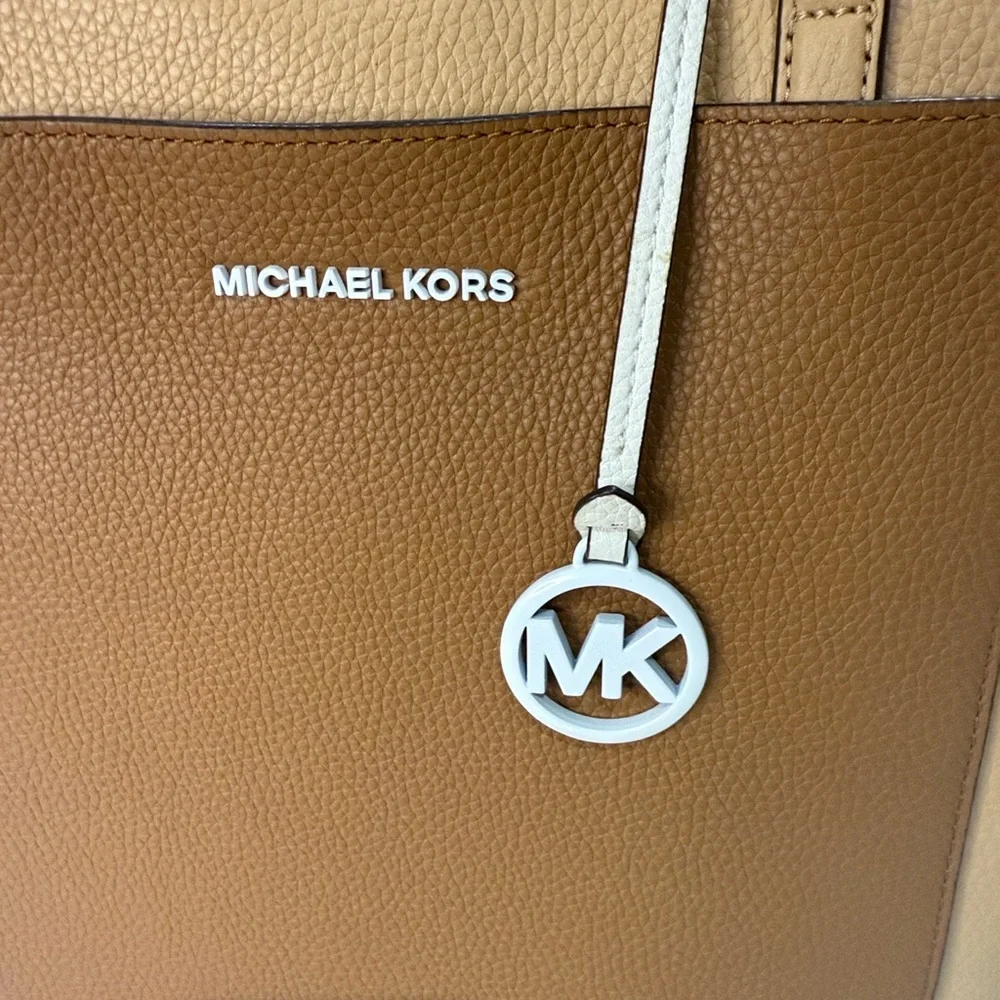 Michael Kors elegant leather